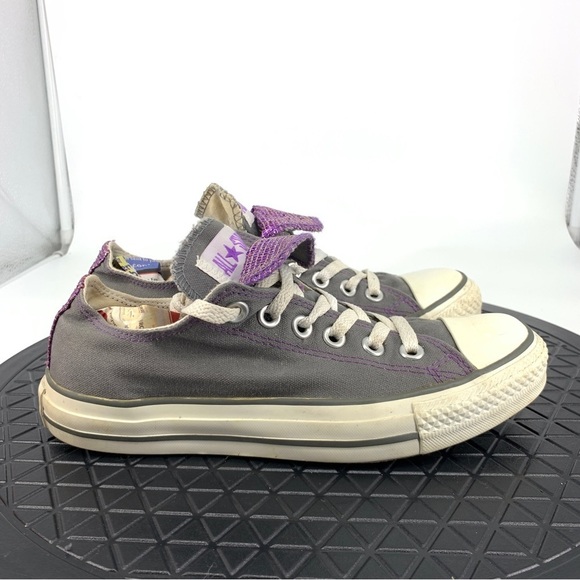 Converse Women 7 Sneaker Low Top All Star Shoe Gray White Cap Toe Lace Up Sequin - Picture 1 of 9